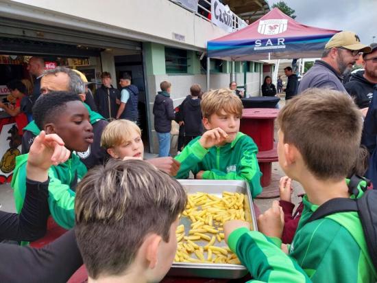 2025 05 24 photo tournoi plogonnec frites
